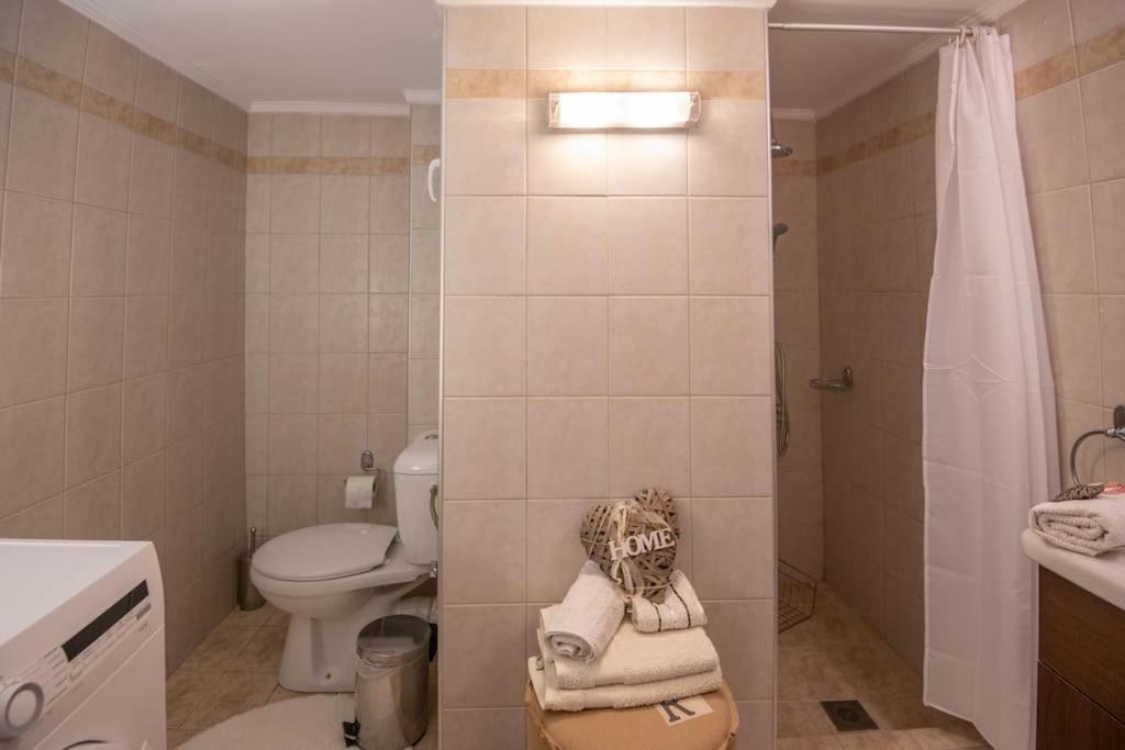Lovely,Central, Spacious 2-Bedrooms Apartment Piraeus Exterior photo